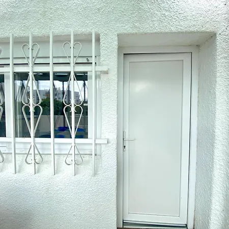 Stylish 2 By Homing Апартаменты