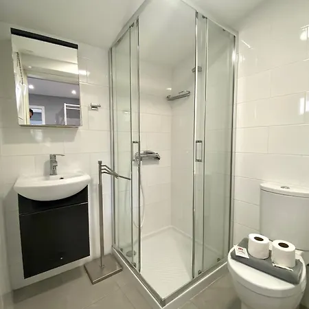 Stylish 2 By Homing Apartment