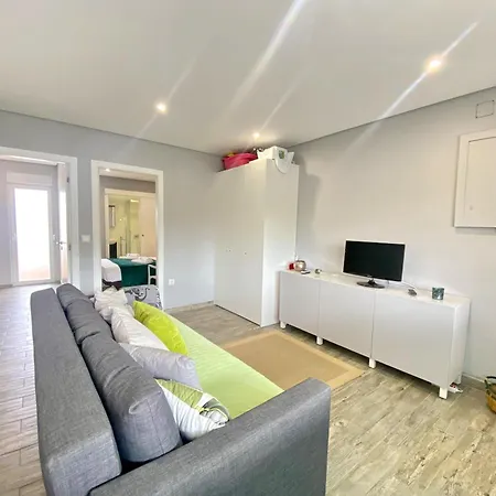 Apartment Stylish 2 By Homing Quarteira